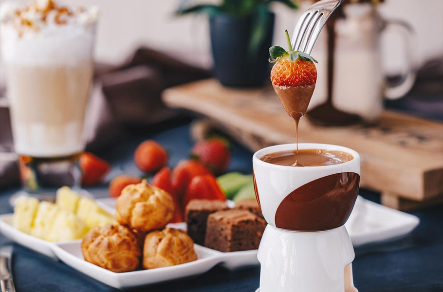 Where to try sweet & savoury fondues in Qatar