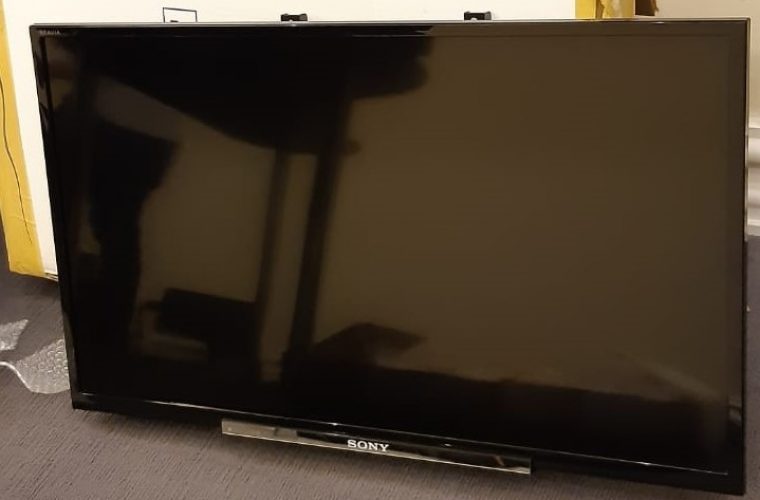 Sony 32" TV for sale