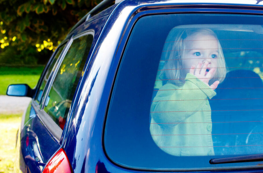 ILoveQatar.net | The dangers of leaving children in cars during summer