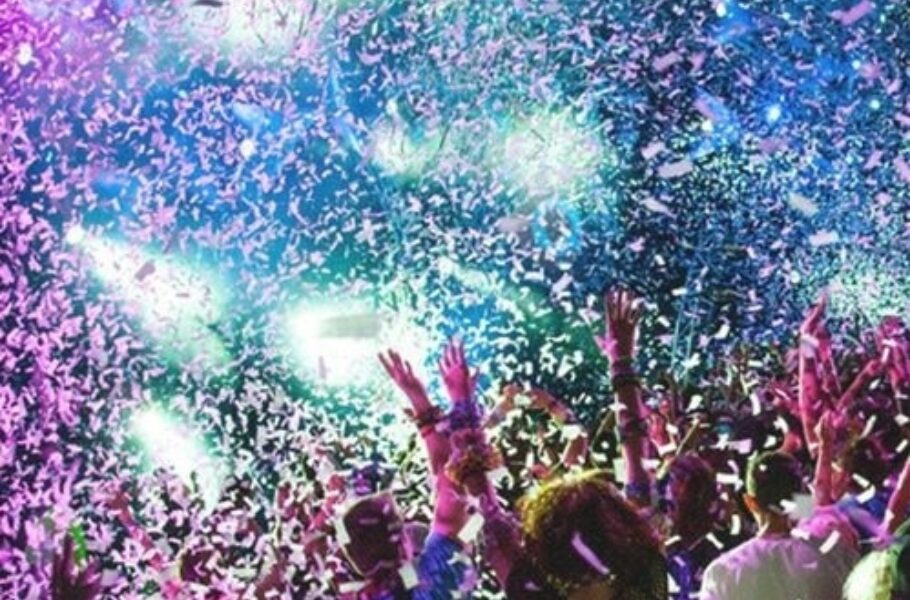 Confetti Drop at Mirqab Mall