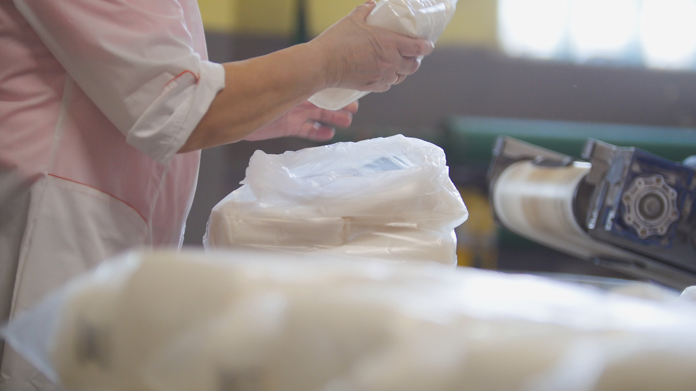 Sweet deal Qatar to build sugar refinery to hit the