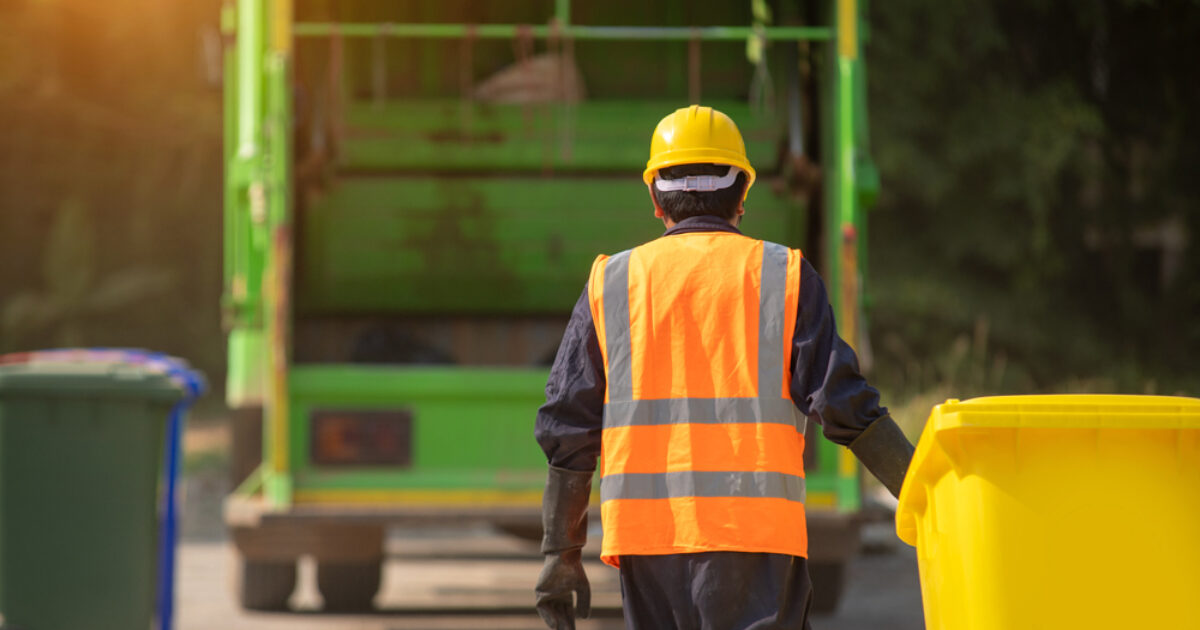 Reduse Random ILoveQatar.net | Al Baladiya implements 15 waste collection points to ...