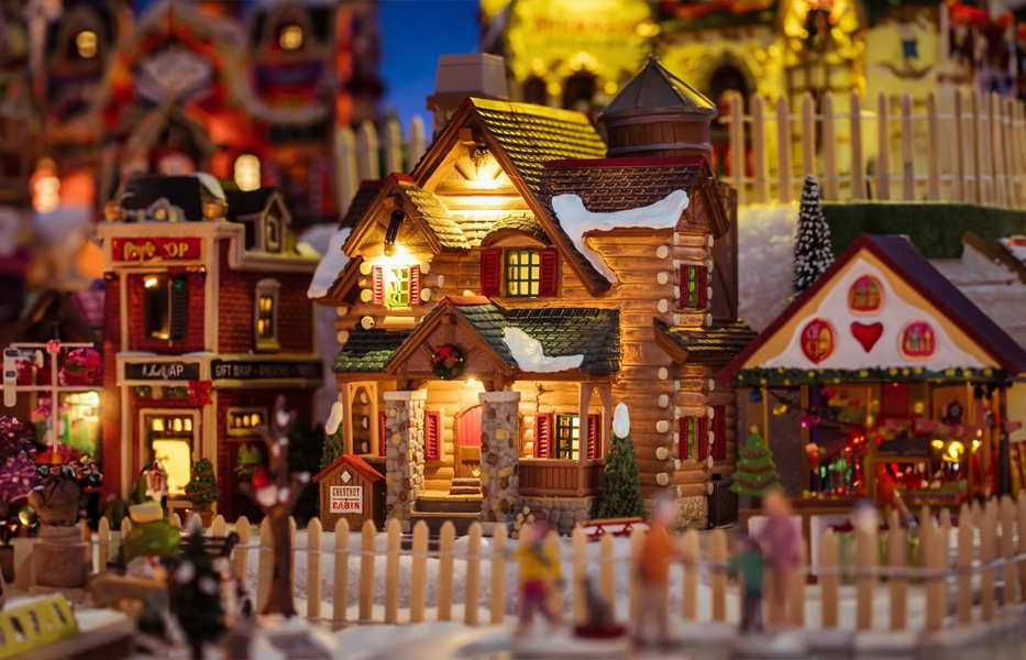 Where to buy festive decorations in Qatar