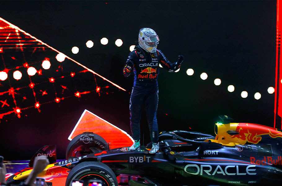 Max verstappen victory f1 qatar airways grand prix 2024 approximately 155 thousand fans lusail over